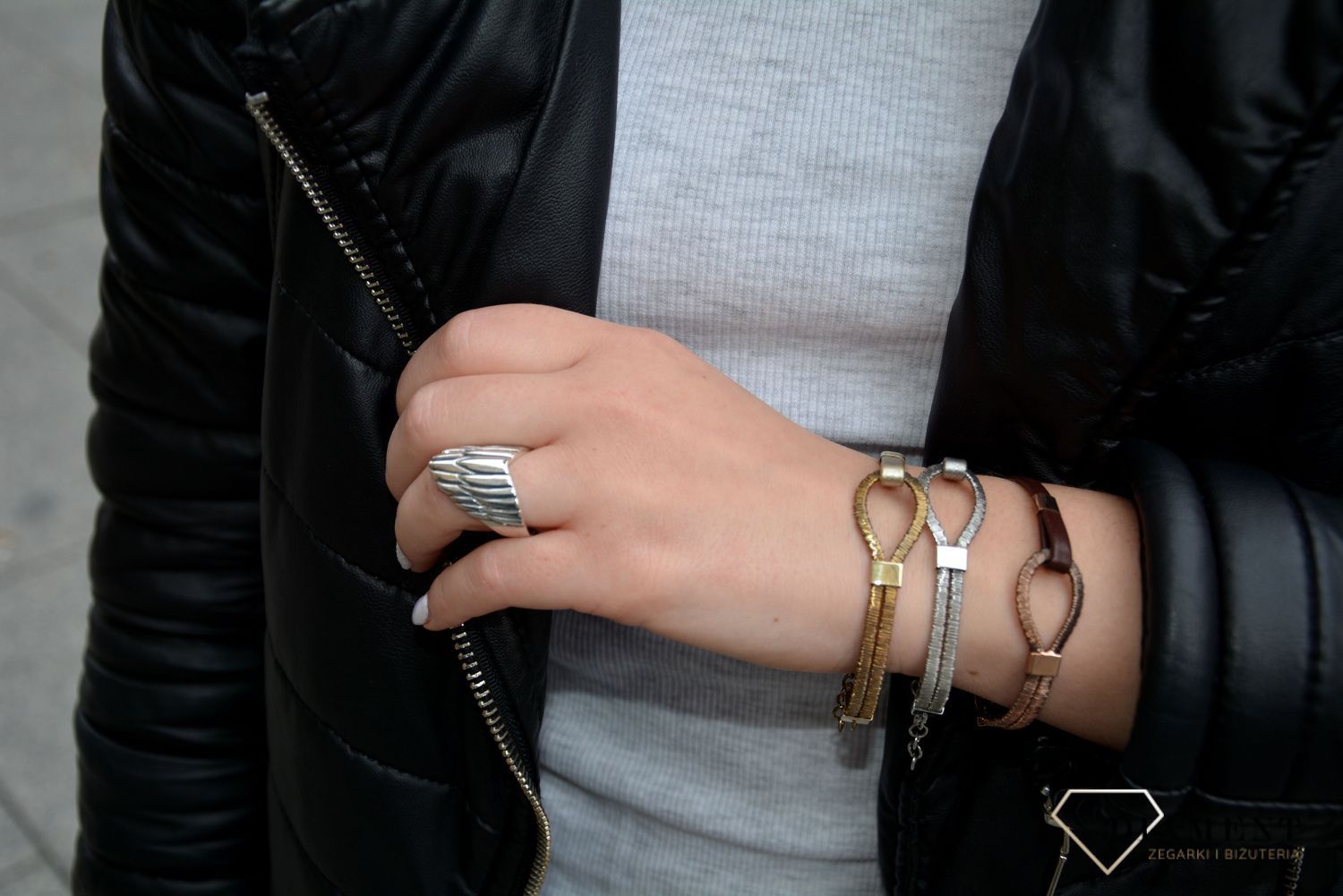 Bransoletka pozłacana damska Fope skóra srebro ✓Fope bransoletki ✓ Srebrne bransoletki w sklepie zegarki-diament.pl✓ Autoryzowany sklep✓ Kurier Gratis 24h✓ Gwarancja najniższej ceny✓ Grawer 0zł✓Zwrot 30 dni✓Negoc.jpg